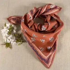 Foulard en coton terracotta – Cœur Sauvage (1)