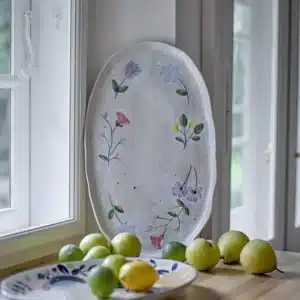 Assiette de service en grès multicolore – motifs texturés 2