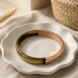 Bracelet en corne de buffle marron marbrée et finition cuivre – SOYANG Paris 1