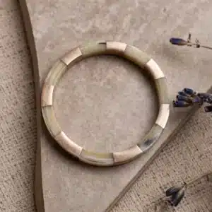 Bracelet en corne blond marbré et cuivre – SOYANG Paris 1