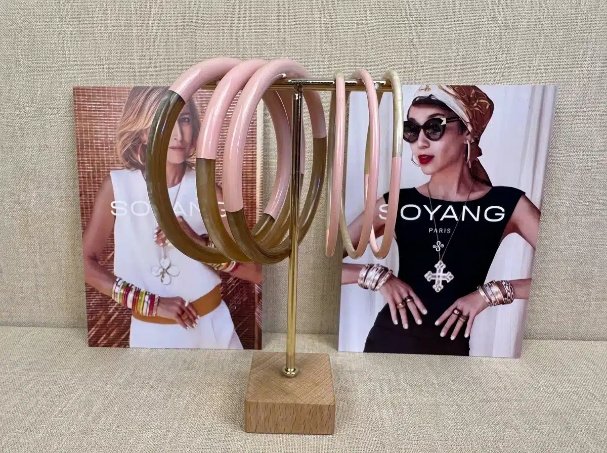 Jonc en corne de buffle bicolore rose poudré – SOYANG Paris 3